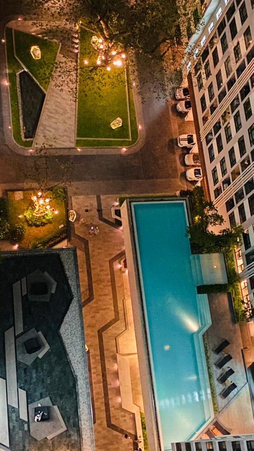 Base 2bed King&queen With Infinity Pool & Free Netflix! Apartment Pattaya