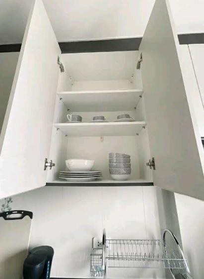 Base Quiet King-bed With Infinity Pool & Free Netflix! * Pattaya