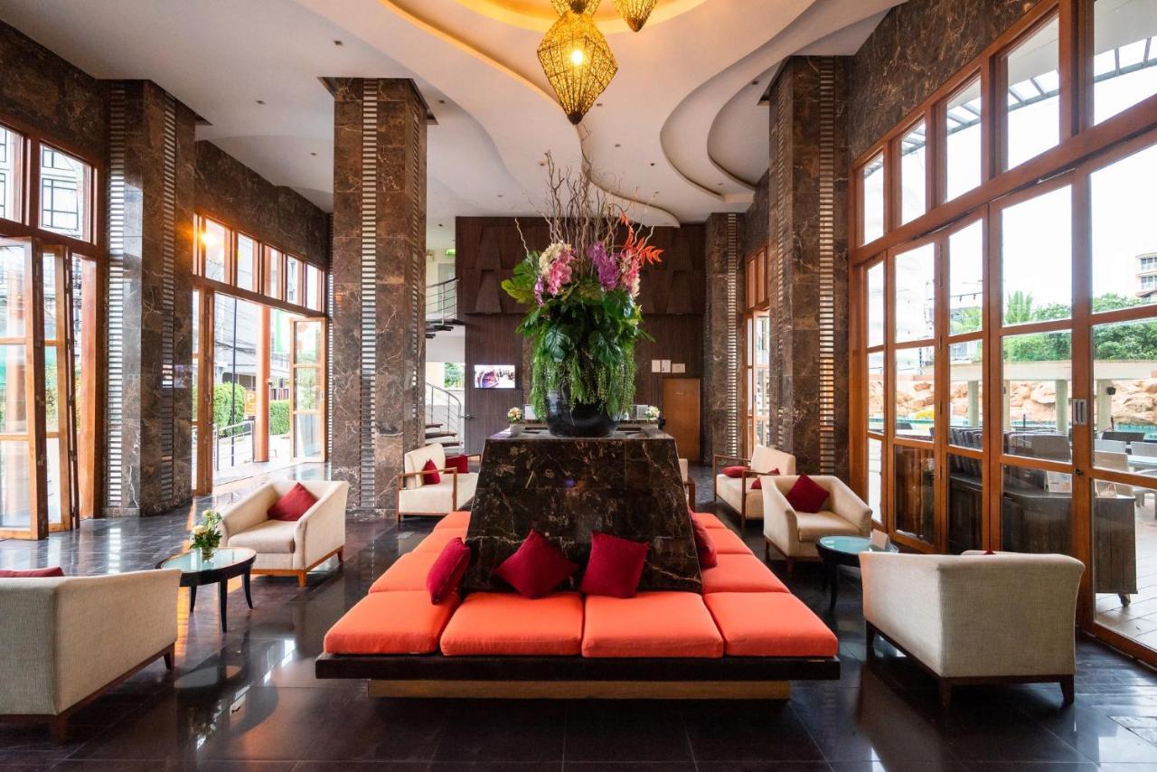 Centara Nova Hotel