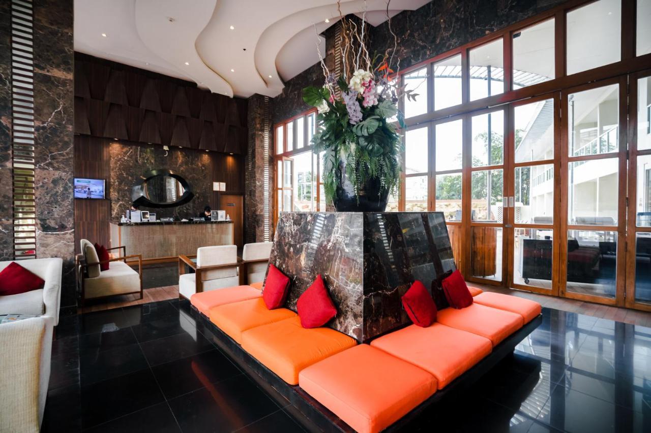 Hotel Centara Nova 4*