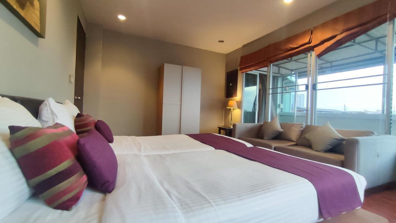 Gazebo Hotel