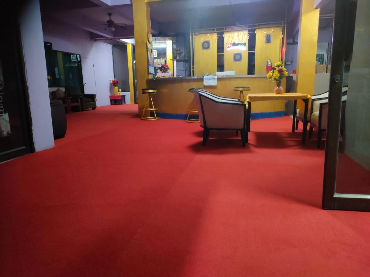 Julee Thai Smile Group Apartment