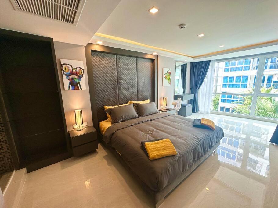 Apartamento Large Luxury - Centre - Grand Avenue Residences, Pool View - 413 *