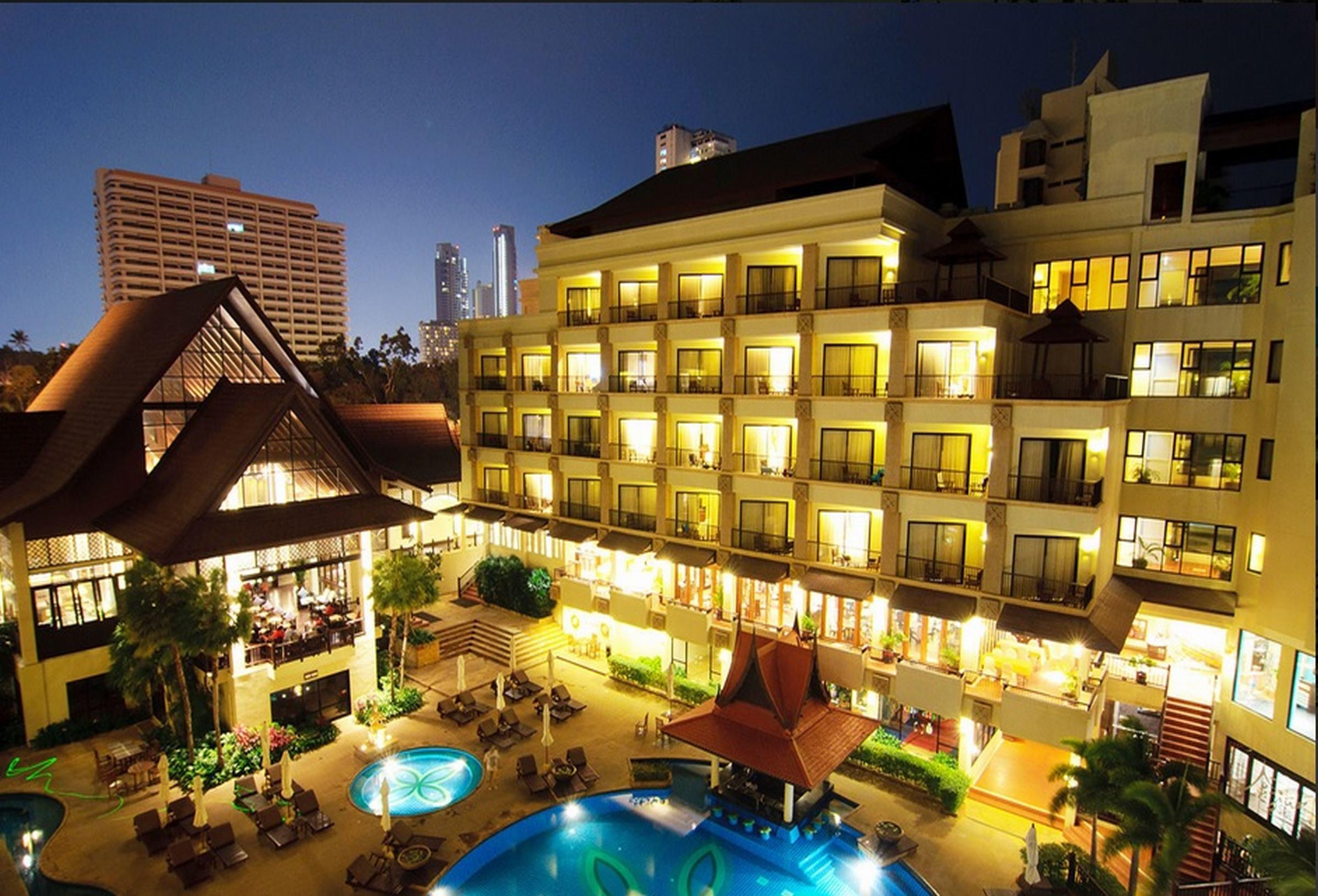 Resort Garden Cliff And