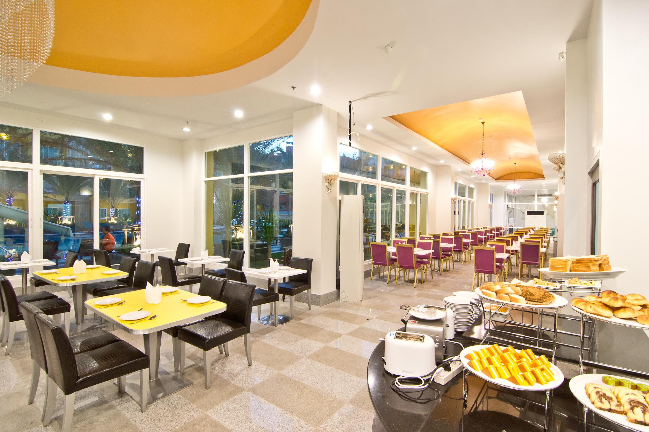 Grand Bella Hotel