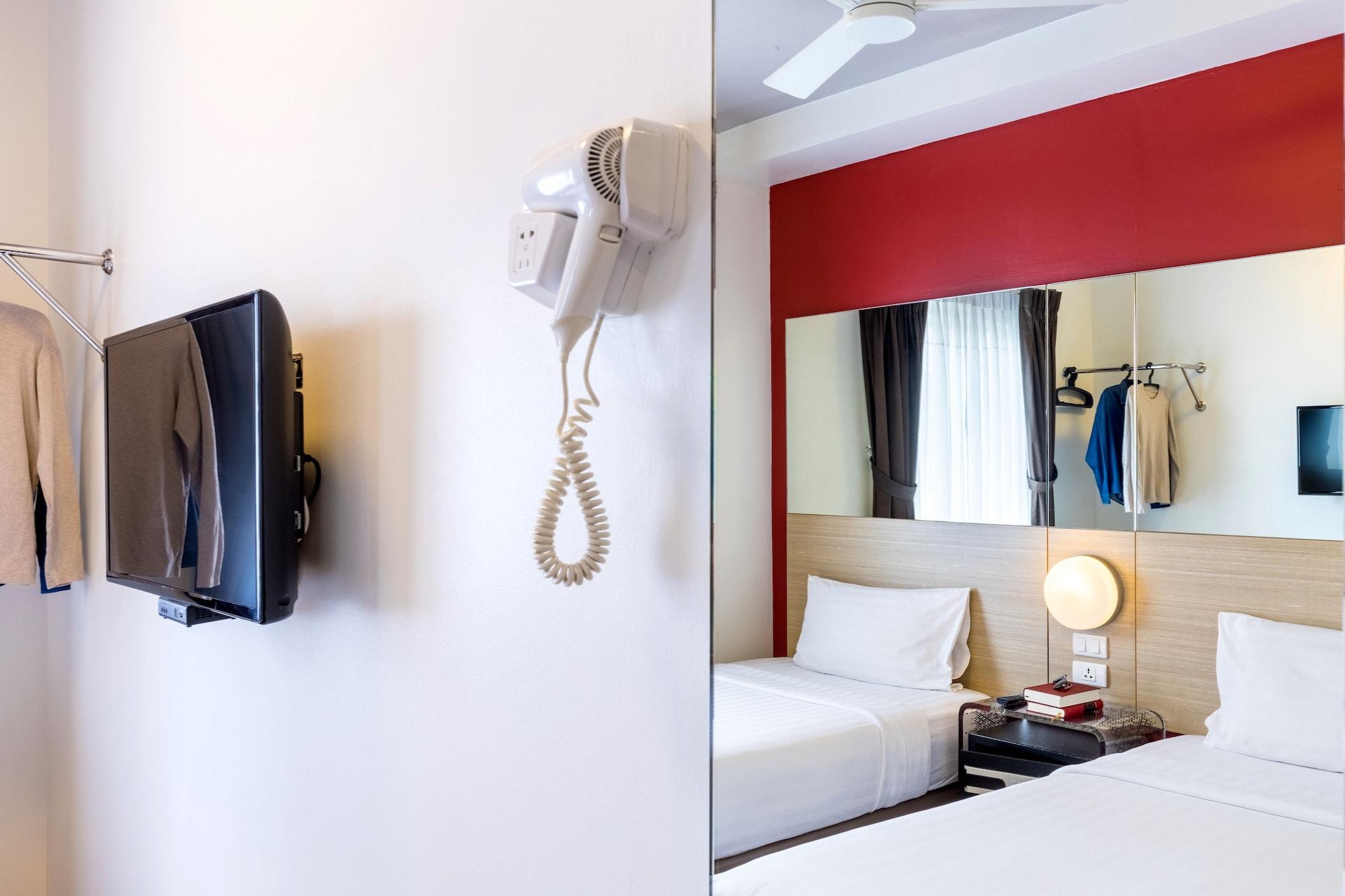 Hotel Easy Planet 3*