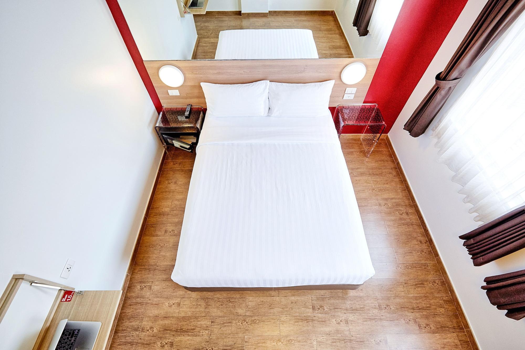 Red Planet Sha Extra Hotel 3*