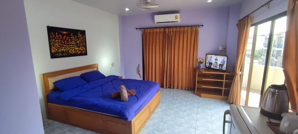 Rumah tetamu Traveller's Rest Sports Bar
