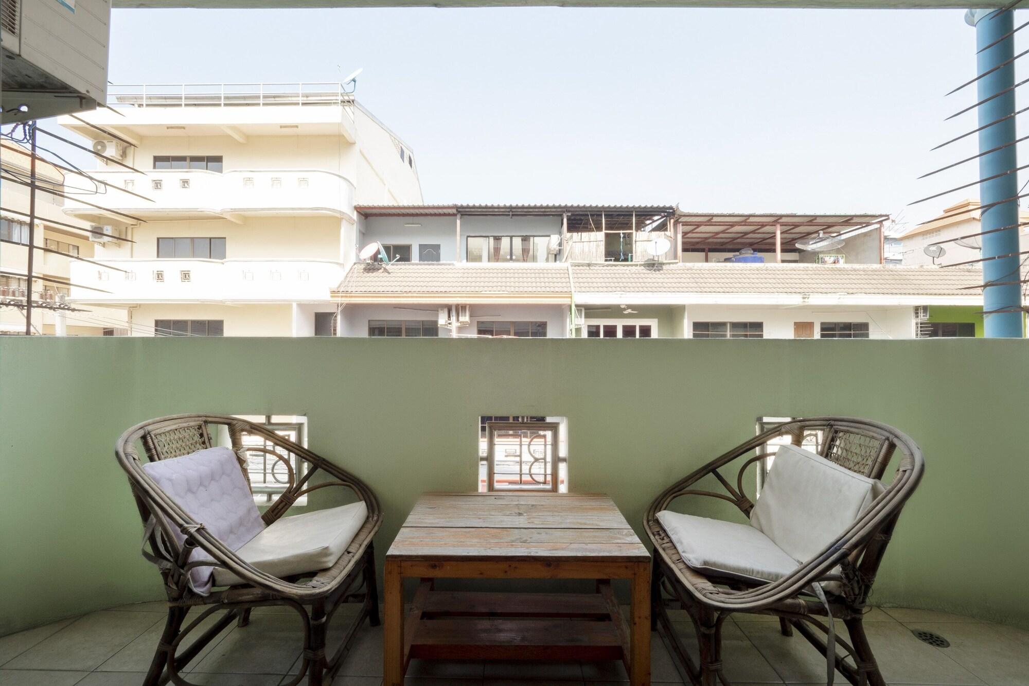 Billabong Hotel 2*