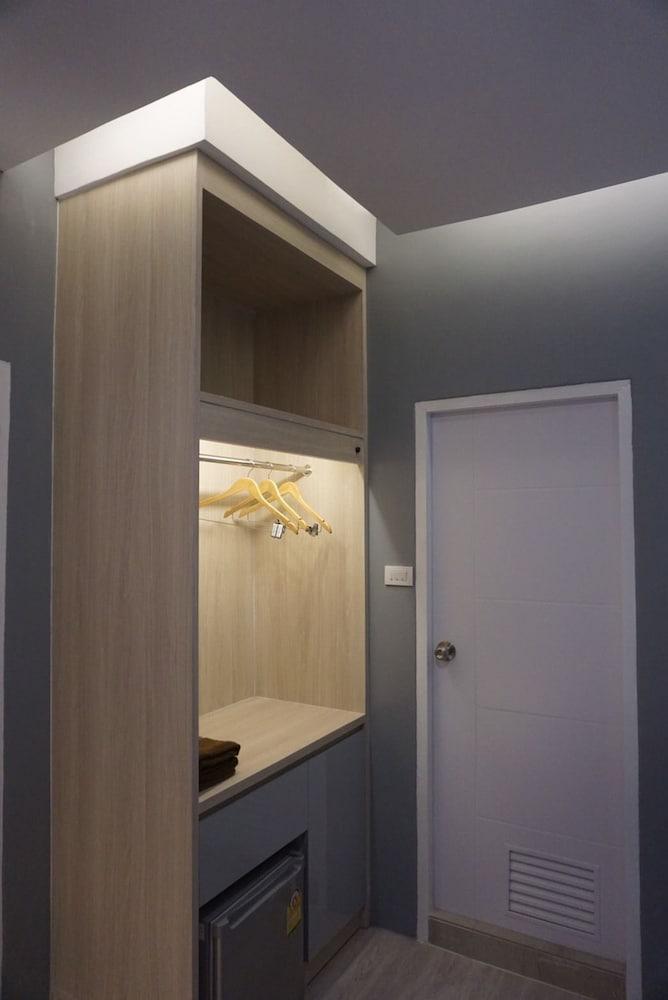 Hotel Sureena 3*