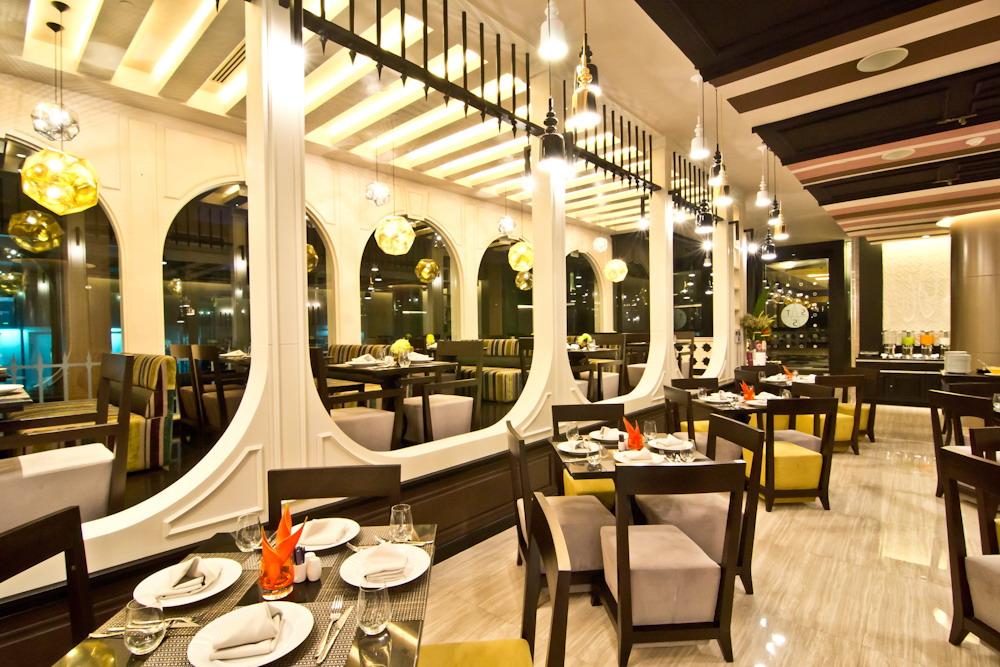 Hotel Tsix5 Quarter 5*