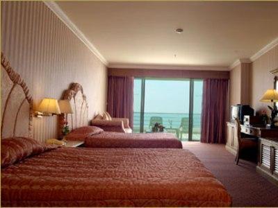 Adriatic Palace Hotel 3*