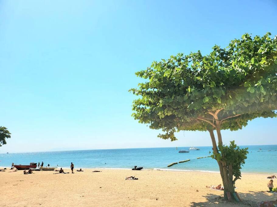 Apartment Luxury With Sea View. Pattaya