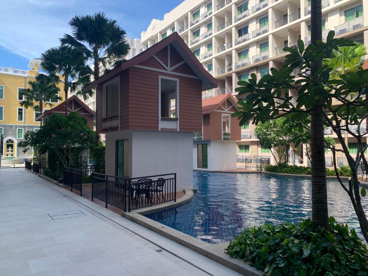 C1a1步行街附近 豪华公寓 1楼直通泳池arcadia 高速网络智能电视 Apartment Pattaya
