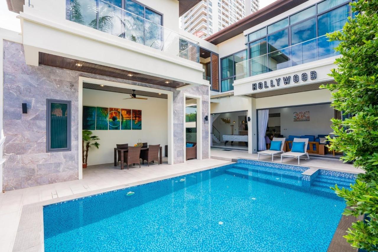 Hollywood Luxury Poolvilla Walking Street 4 Bedrooms * Pattaya
