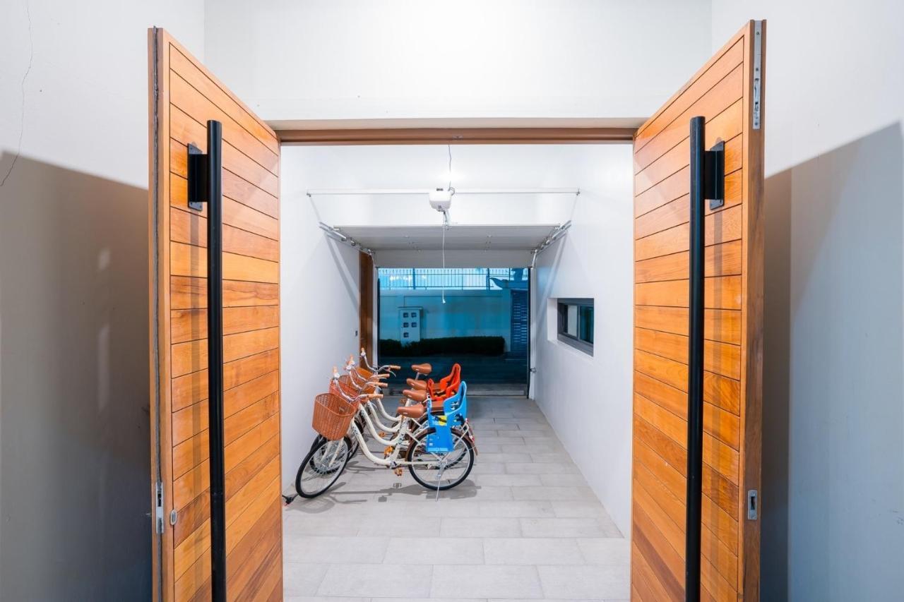 Villa Hollywood Luxury Poolvilla Walking Street 4 Bedrooms Pattaya