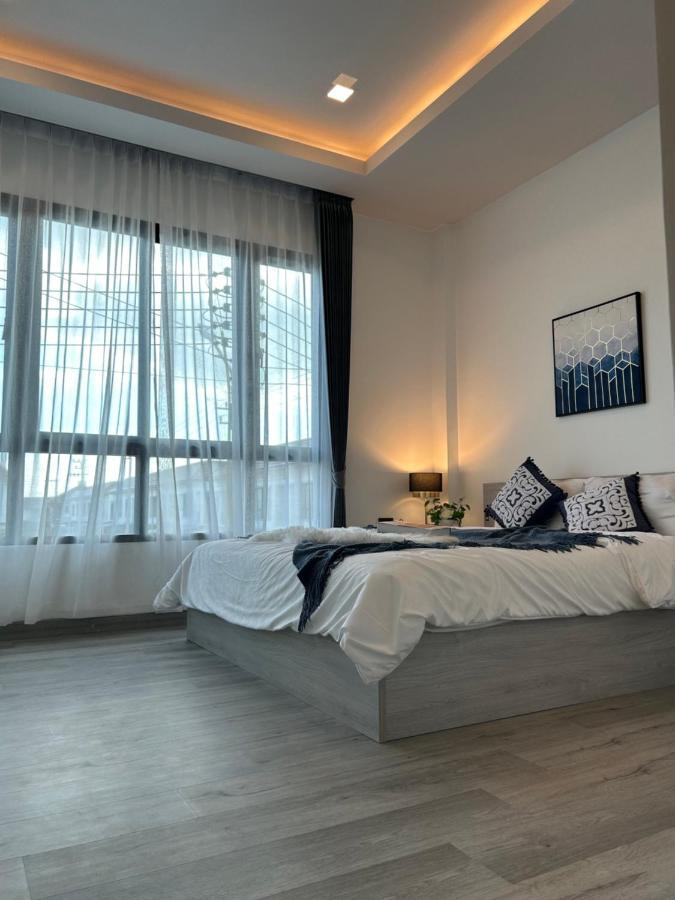 Villa 我来泰名宿 *