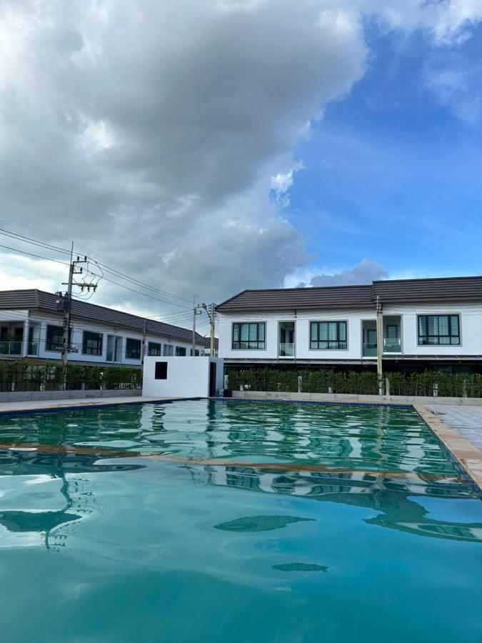 Villa 我来泰名宿