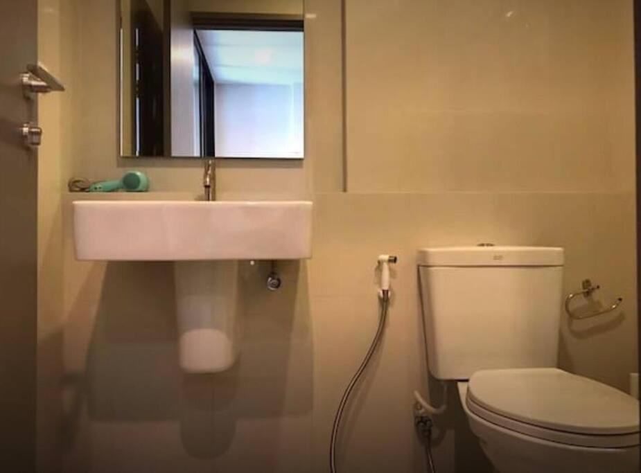 Apartment 海景2居室芭堤雅市区the Base网红无边泳池紧邻中央商场 Pattaya