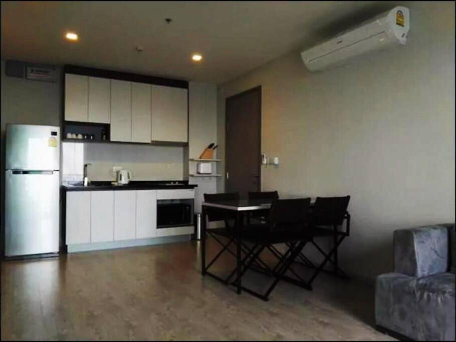 海景2居室芭堤雅市区the Base网红无边泳池紧邻中央商场 Pattaya