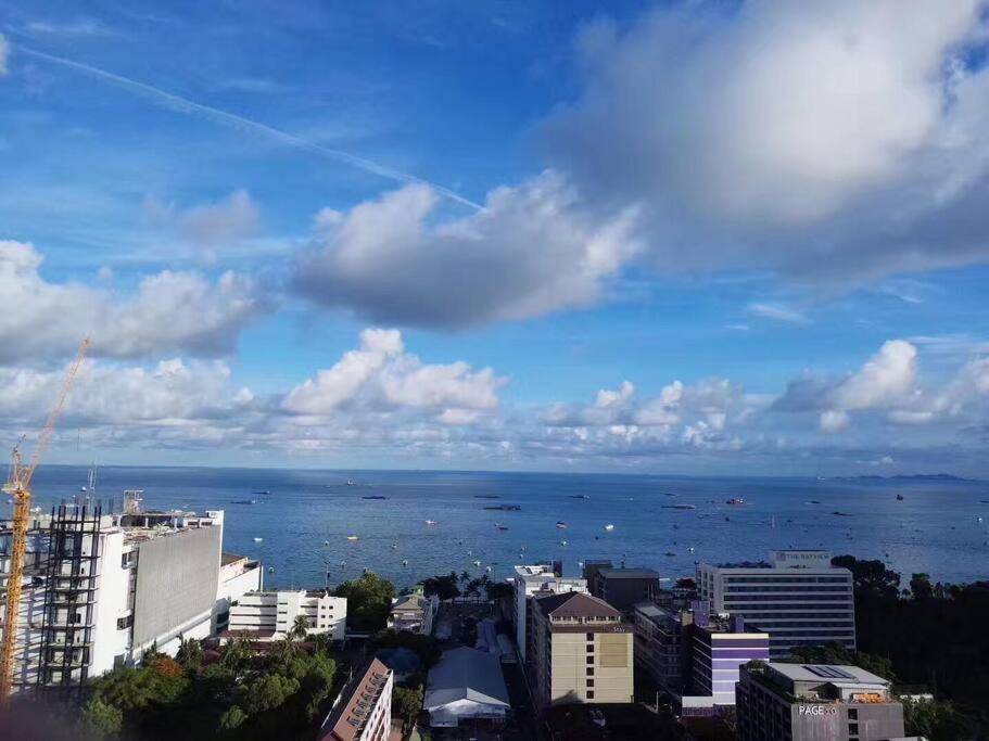 海景2居室芭堤雅市区the Base网红无边泳池紧邻中央商场 Apartment *