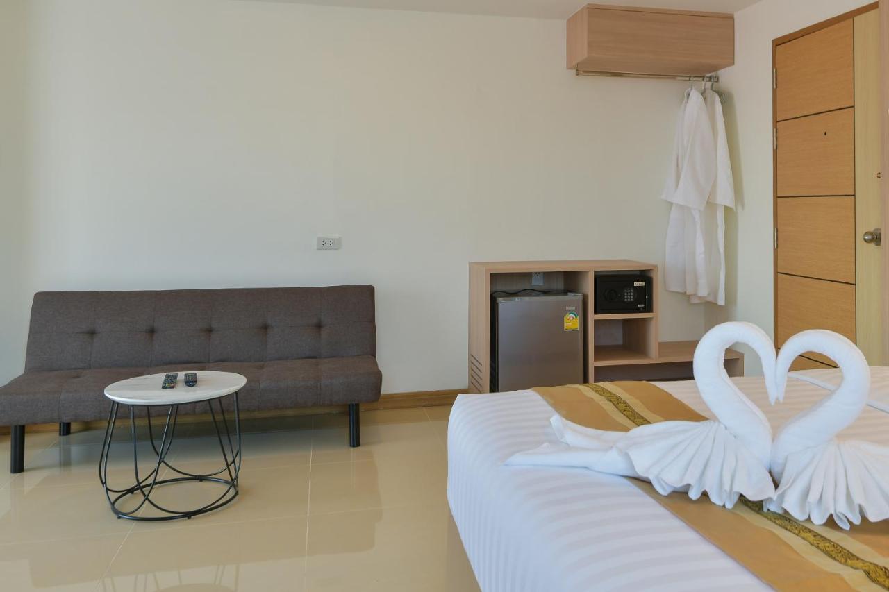 Iris Palace Pattaya