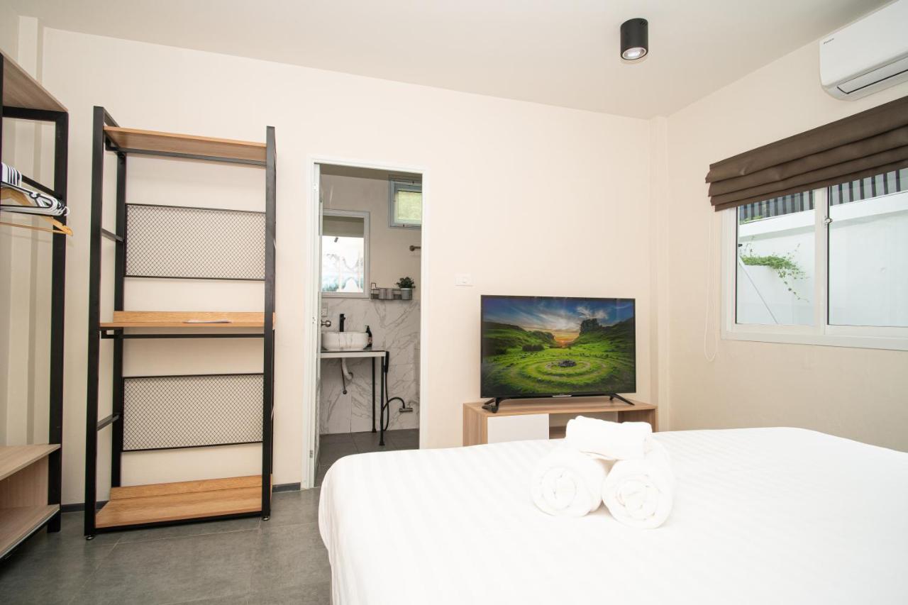 Mohana Pool 4 Bedrooms Near Walking Street Pousada Pattaya