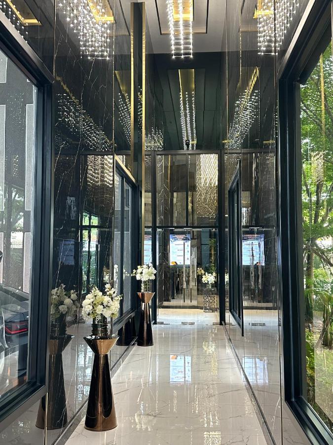 Millennium Tower Apartment *
