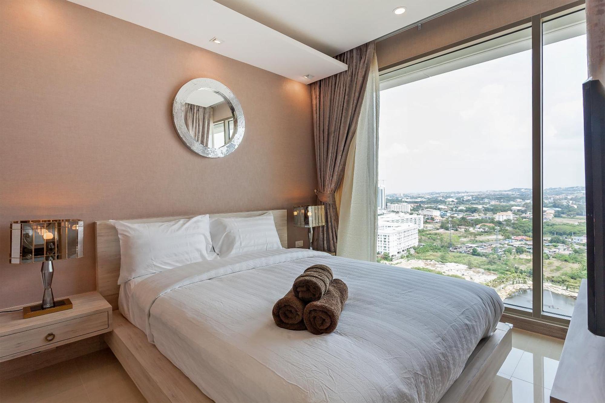 Riviera Jomtien L Guest Friendly L High Floor Apartment Pattaya