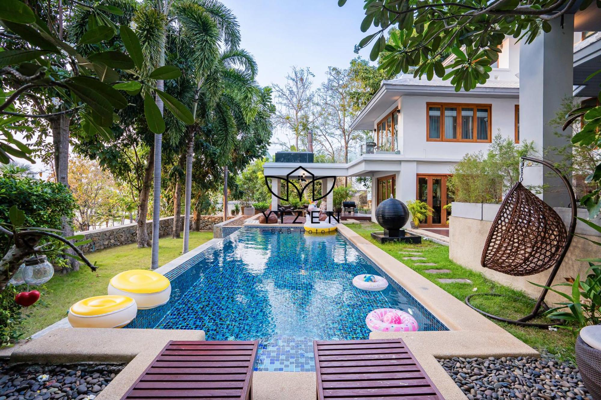 Vila Yizen Beachfront Seaview *