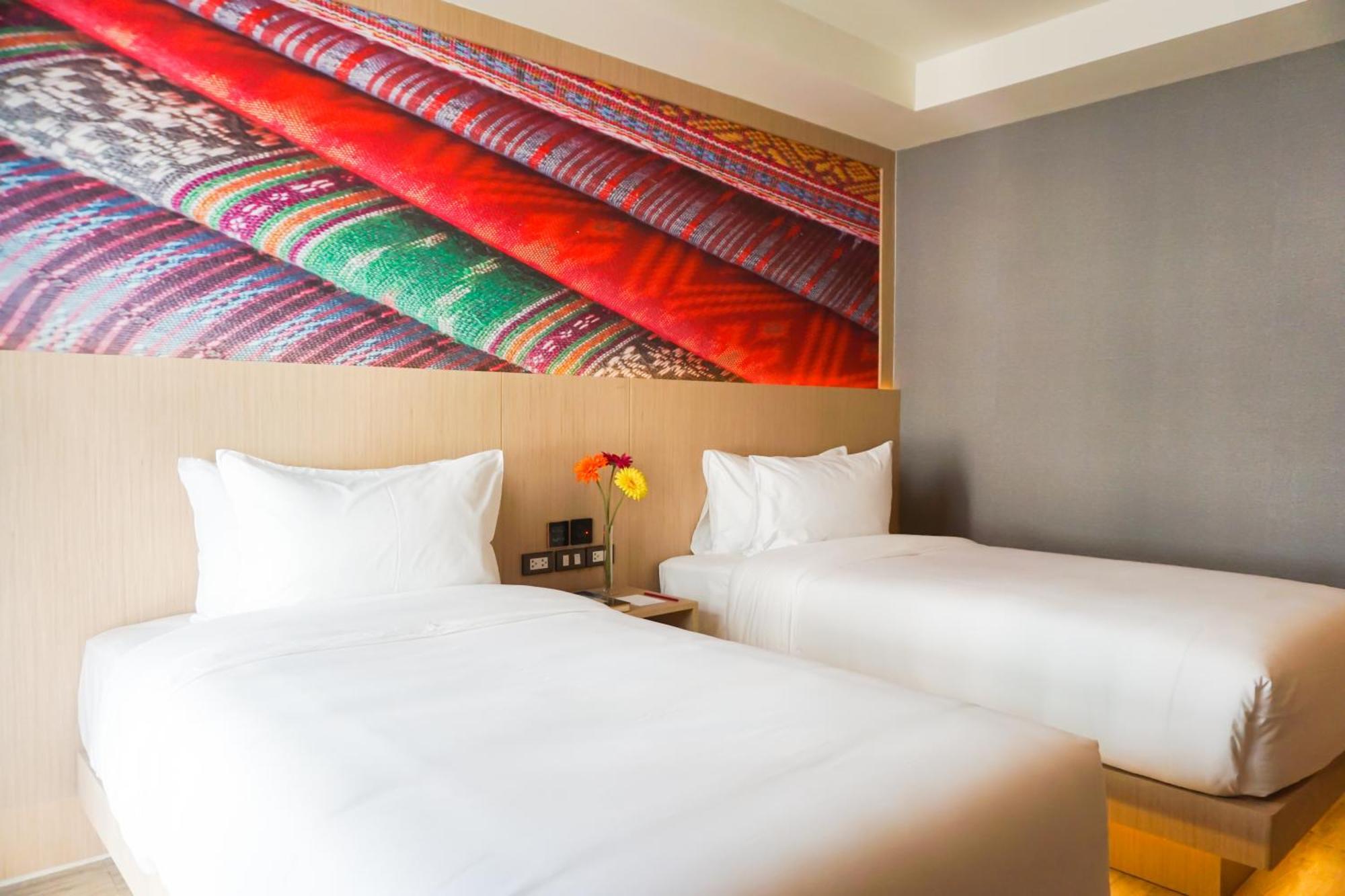 Hotel Glow 4*