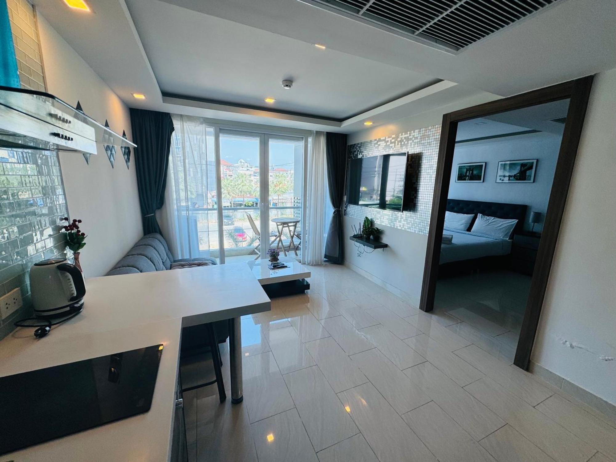 Grand Avenue Conde Apartment Pattaya