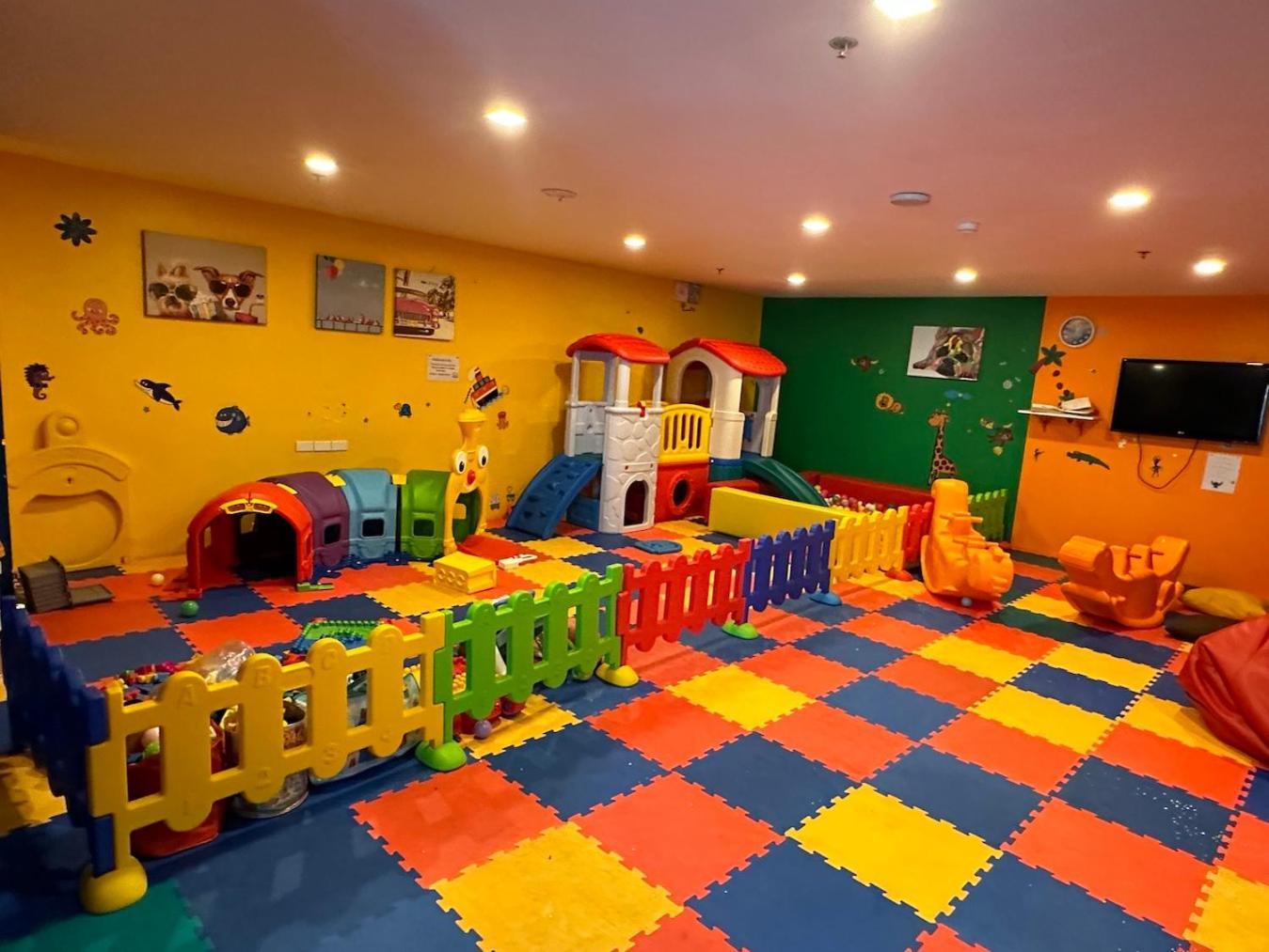 Apartment Oceanfront Luxury In With Private And Inifinity Pool - Not A 30 Day Minimum *