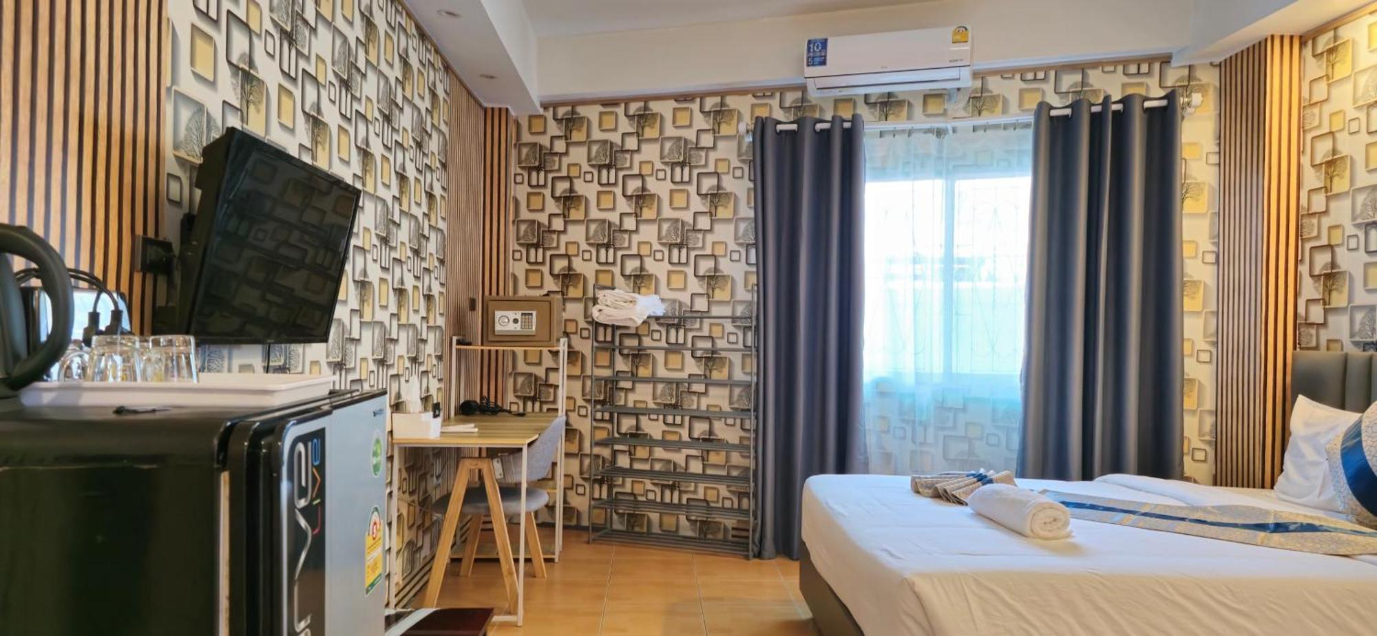 Aparthotel Xcess *