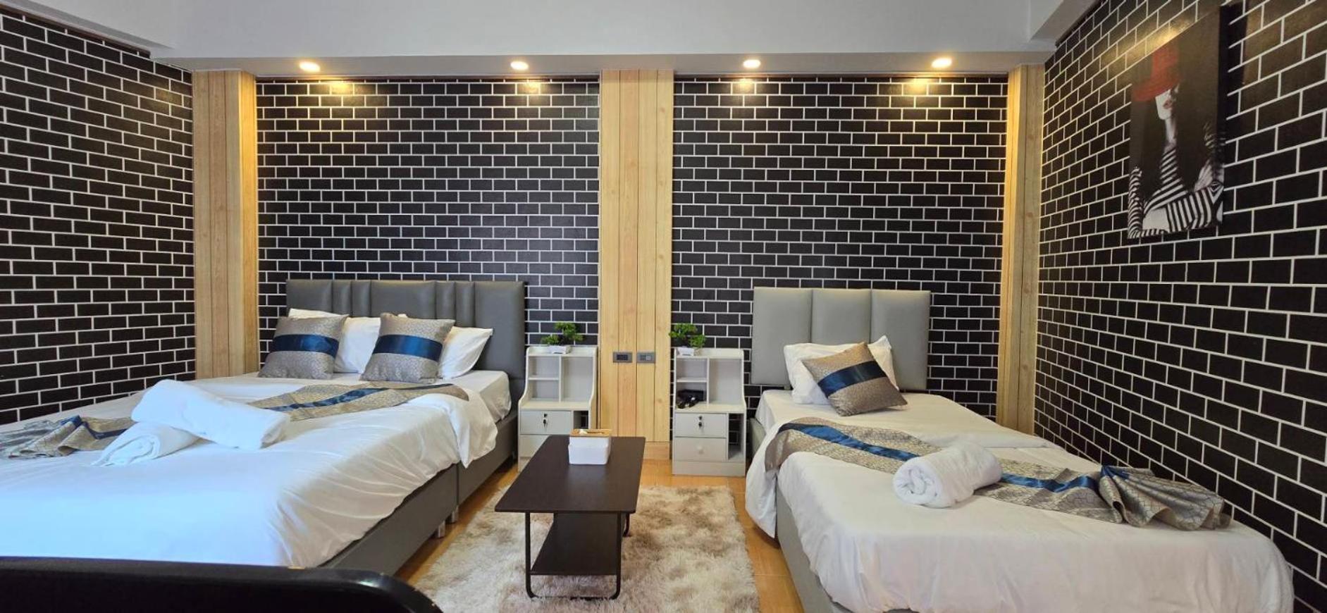 Xcess Aparthotel *