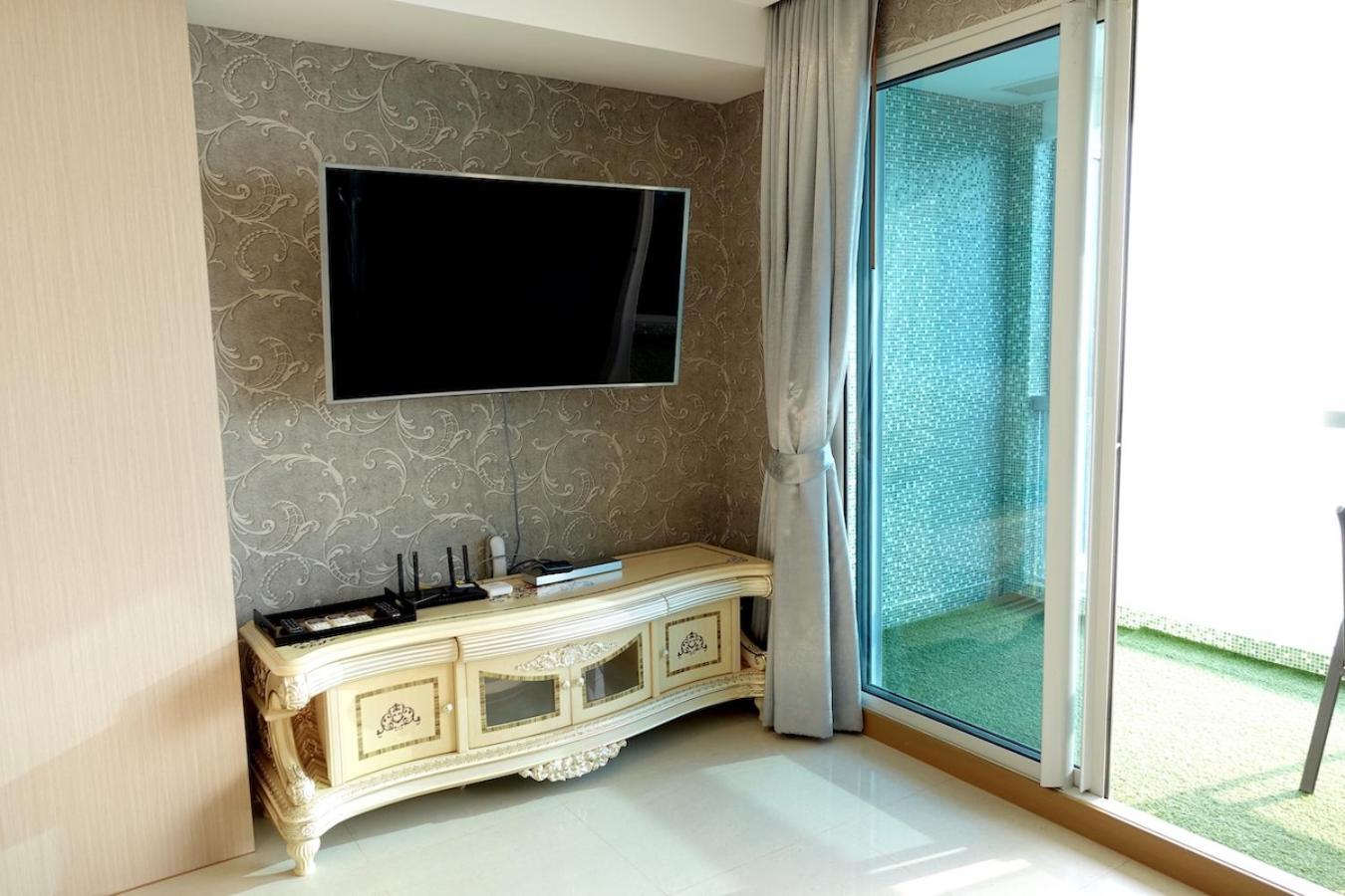 Oceanfront Luxury In With Private And Inifinity Pool - Not A 30 Day Minimum Apartment *