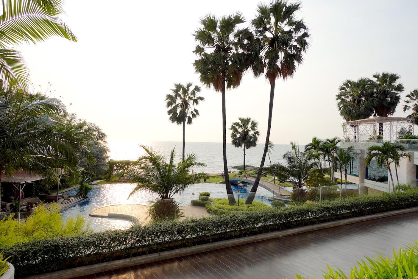 Oceanfront Luxury In With Private And Inifinity Pool - Not A 30 Day Minimum * Pattaya