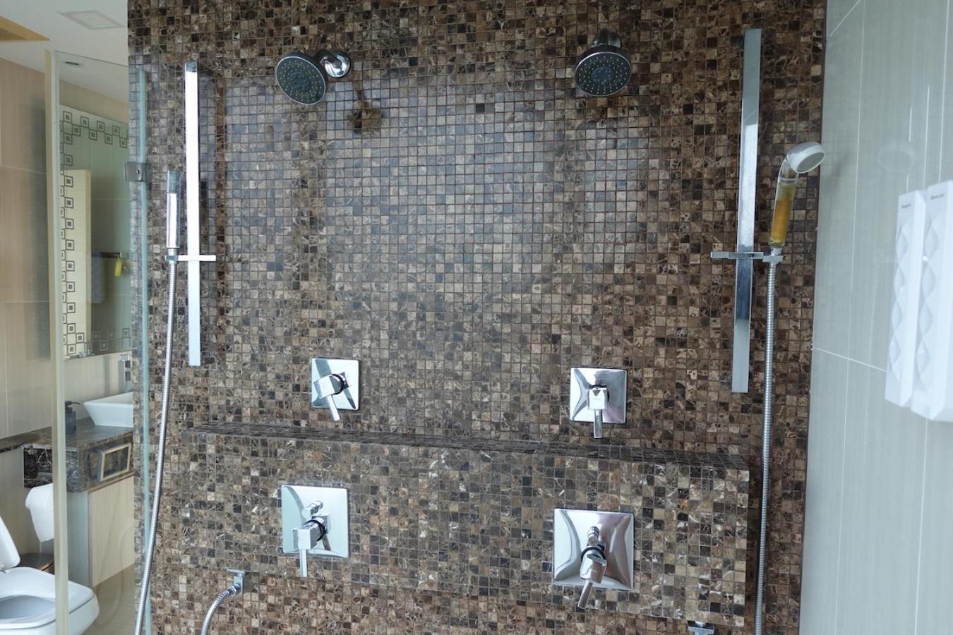 Oceanfront Luxury In With Private And Inifinity Pool - Not A 30 Day Minimum Apartment Pattaya