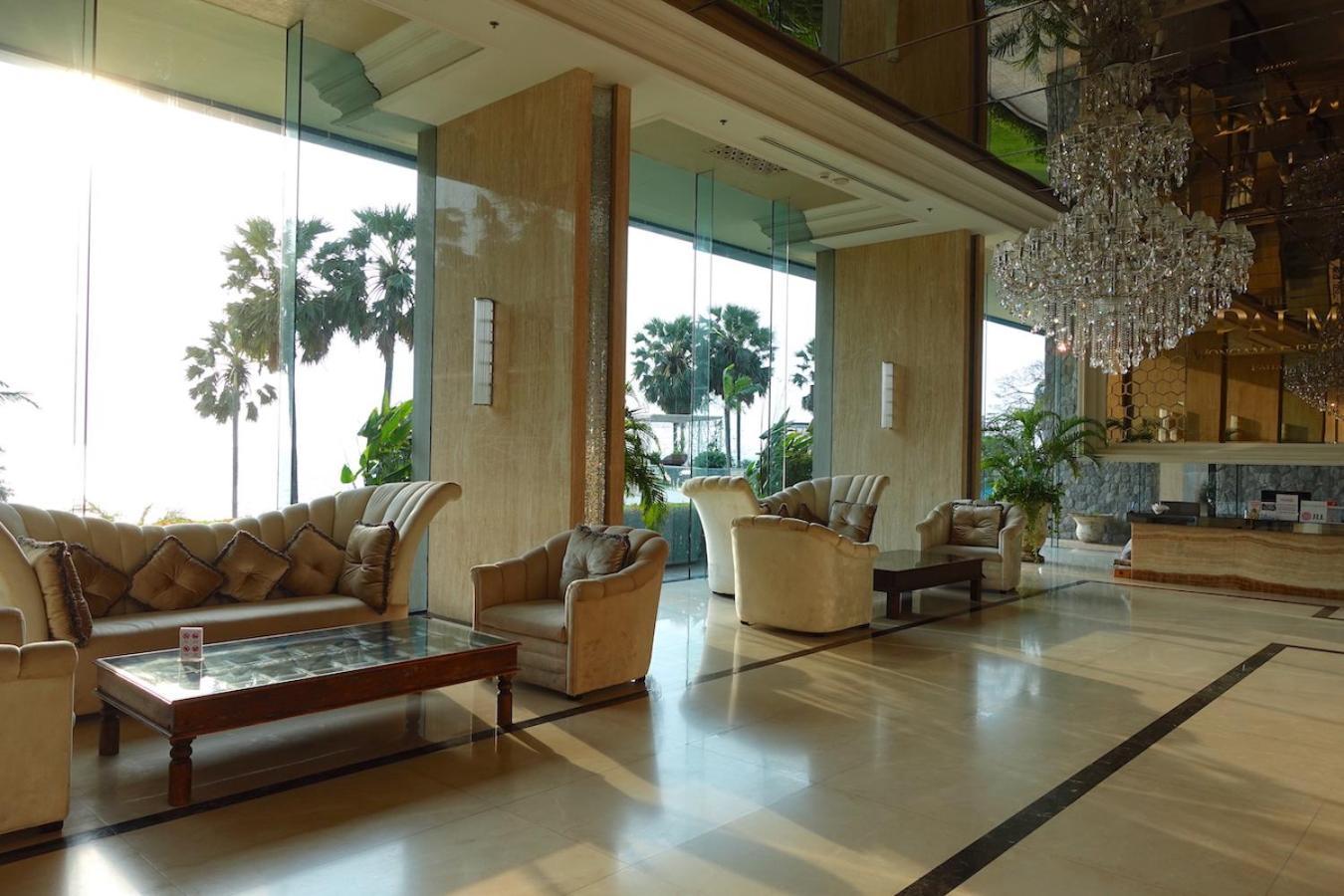 Apartment Oceanfront Luxury In With Private And Inifinity Pool - Not A 30 Day Minimum *