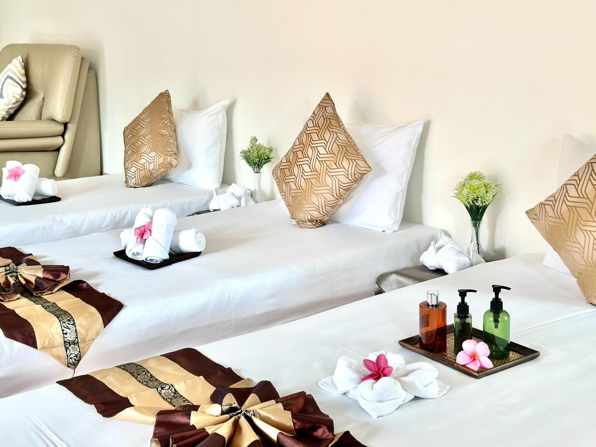Iris Palace 5* Pattaya