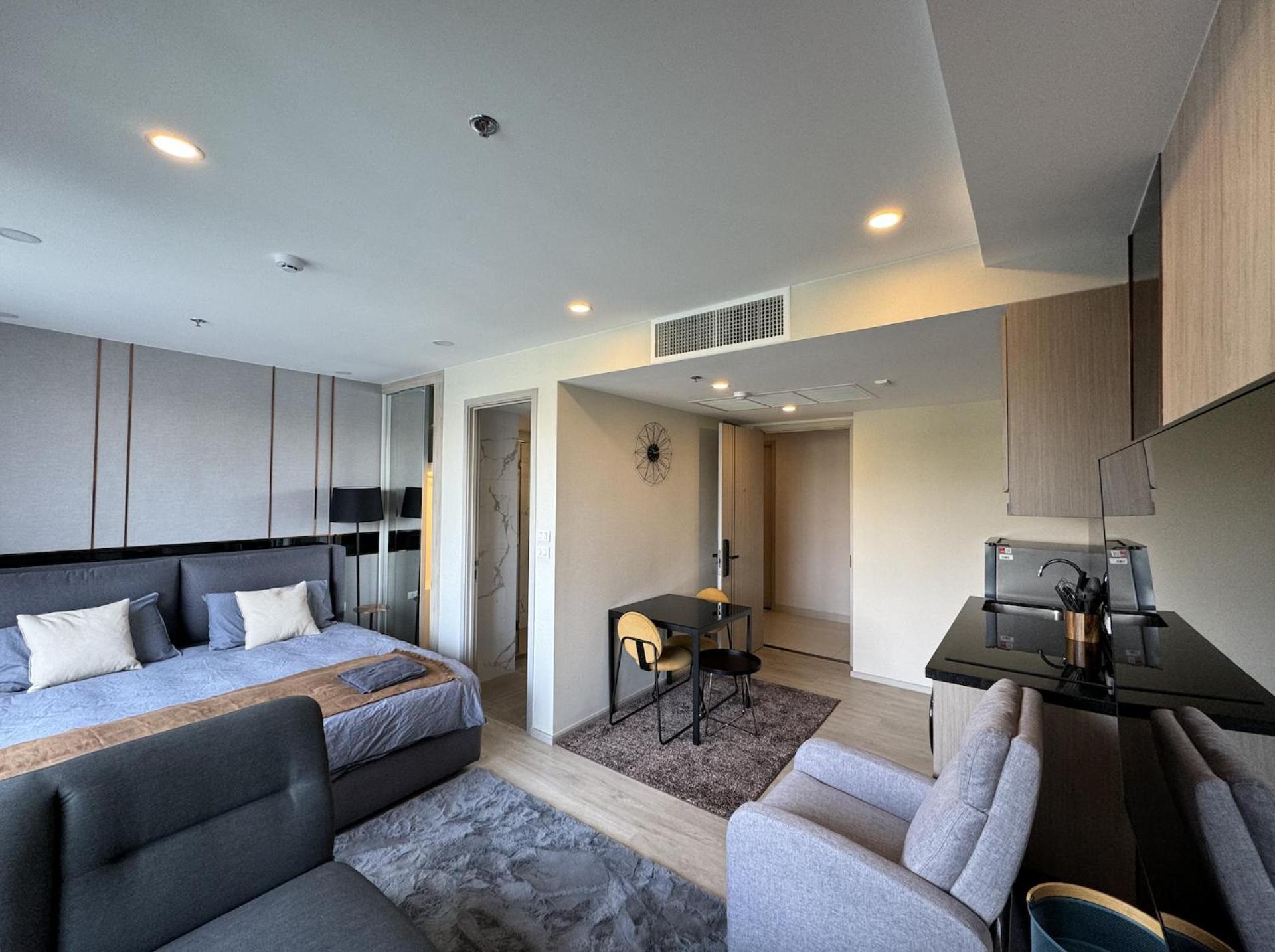 Panora Pratumnak Apartment