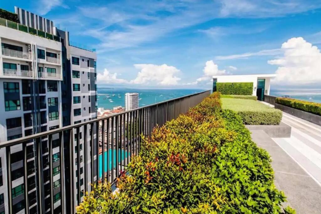 King+queen 2bd & View! @base A +free Netflix Pattaya
