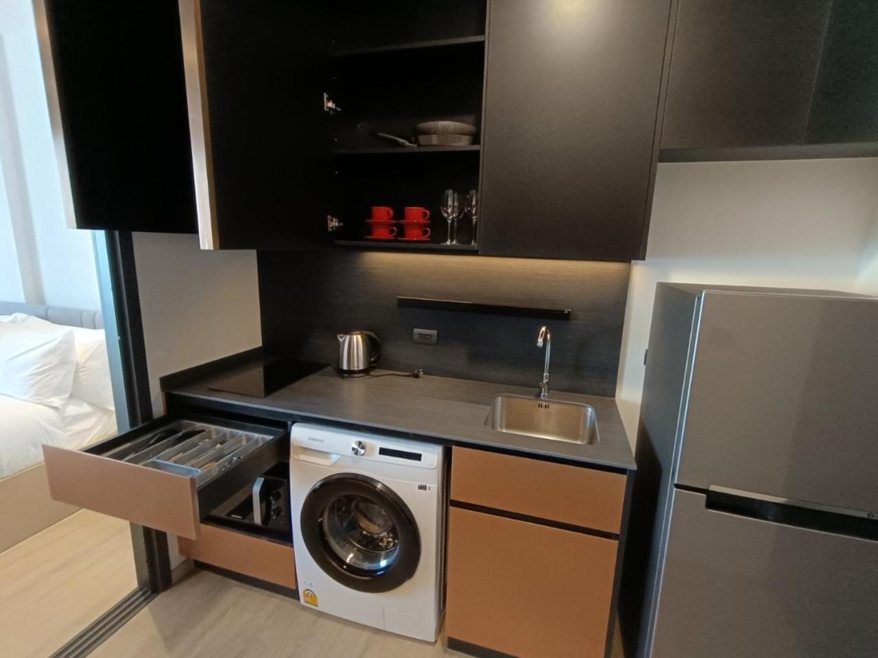 Downtown Chic Rooftop Pool #en797 Pattaya