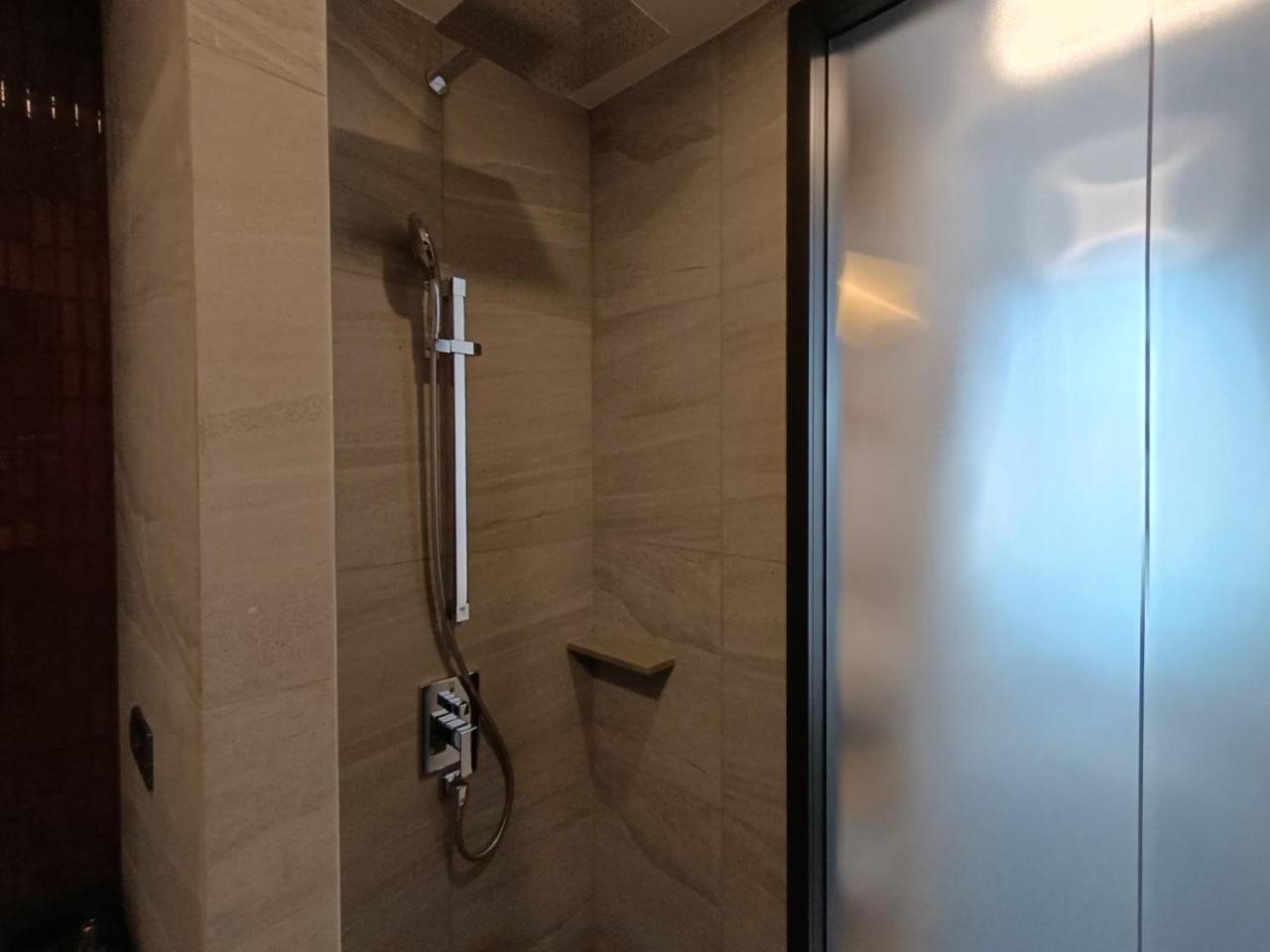 Downtown Chic Rooftop Pool #en797 Apartment