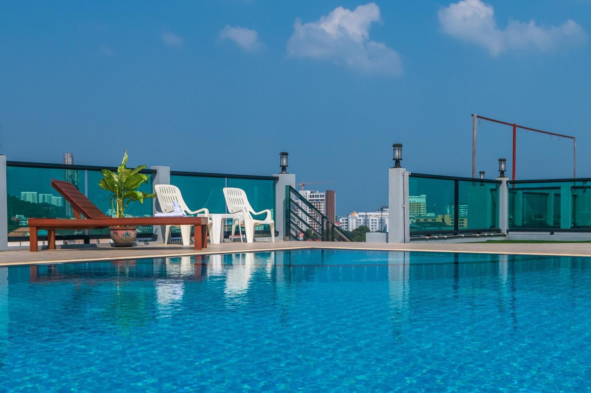 Hotel Iris Palace Pattaya
