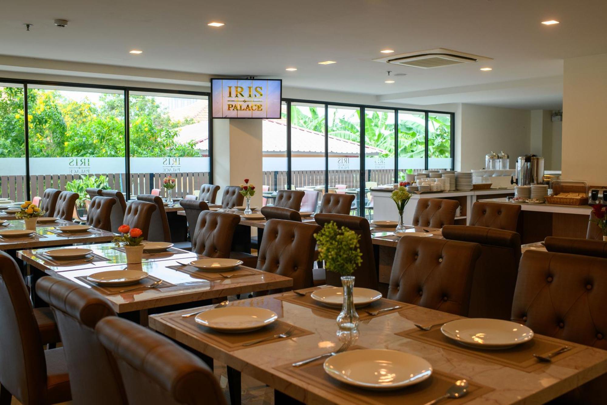 Iris Palace Hotel