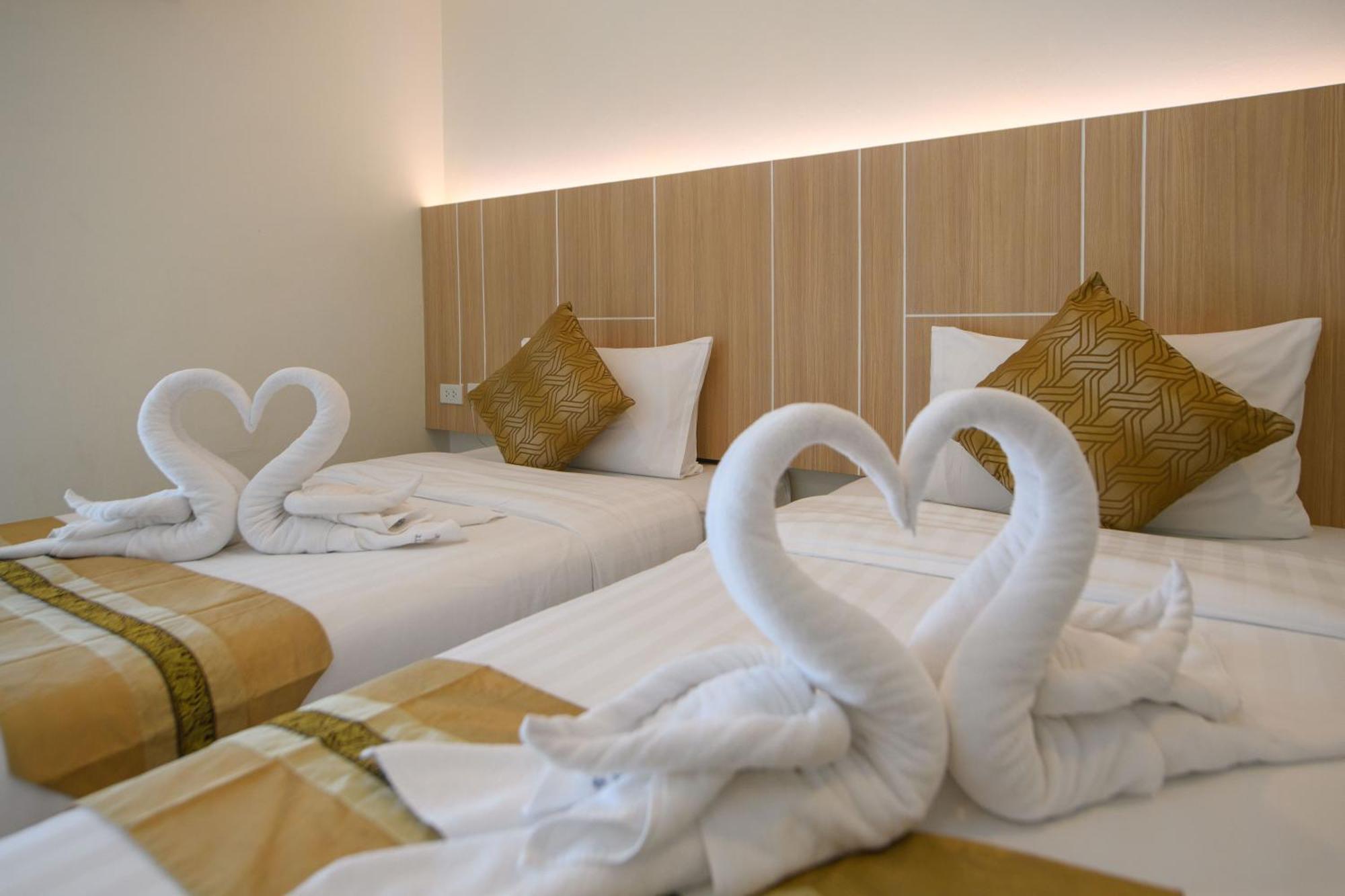Hotel Iris Palace