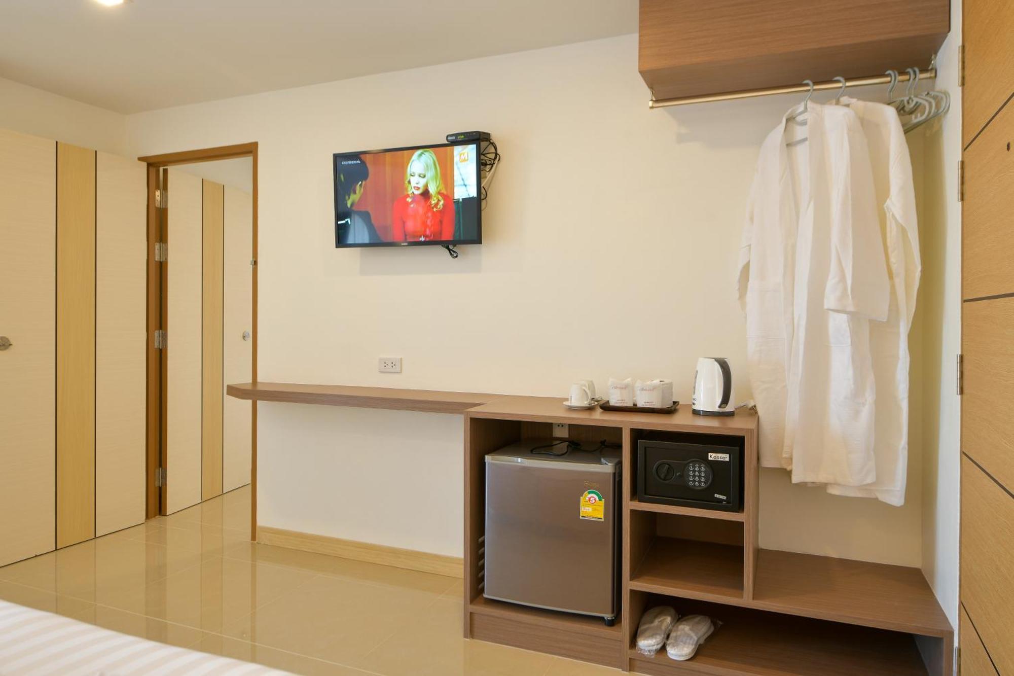 Hotel Iris Palace Pattaya