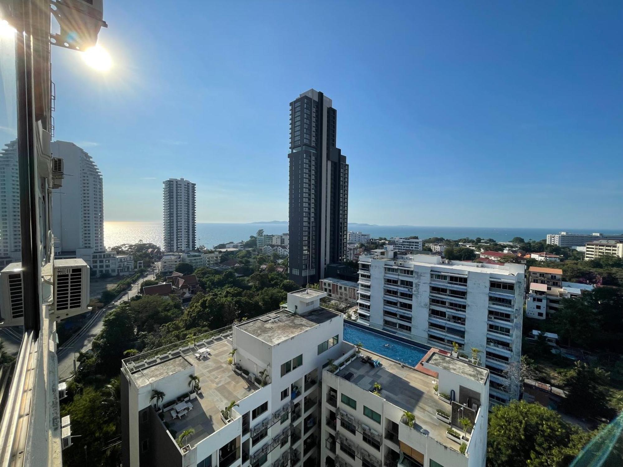 Furnished Near The Apartment Pattaya