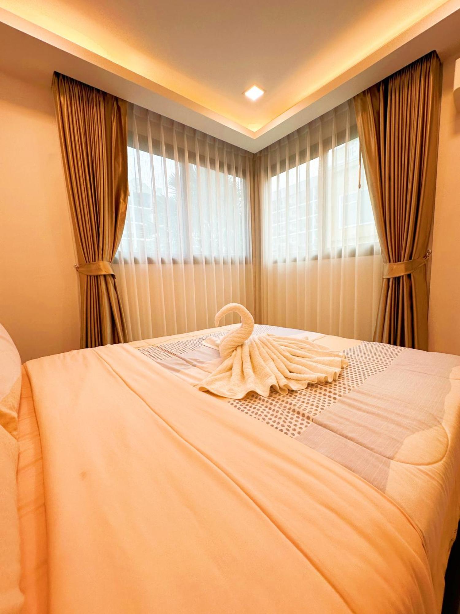 Arcadia Beach Continental 2 Bedroom Fast Internet Jacuzzi Waterfall *